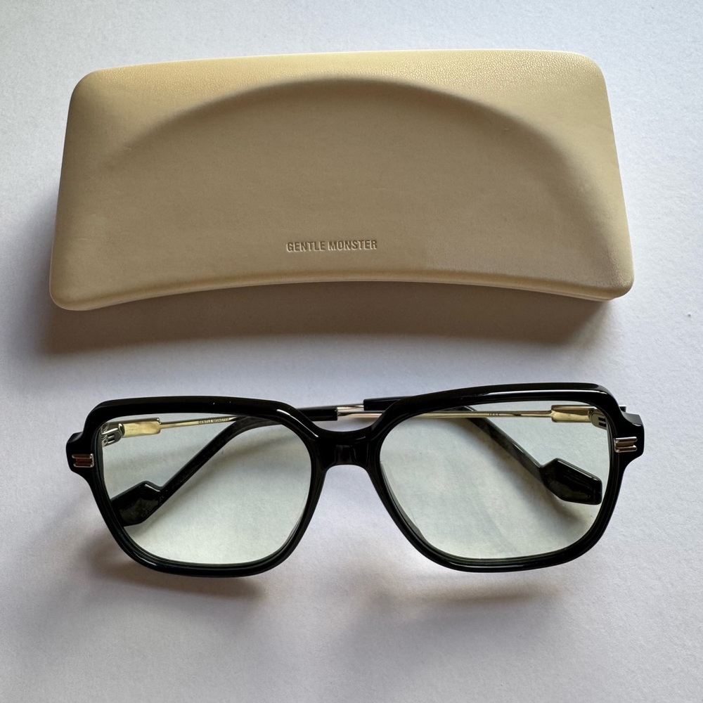 GENTLE MONSTER Series S Square Frame Sunglasses